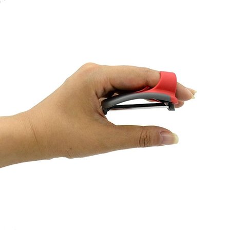 Praktisk kartoffelskræller på fingeren - Rød