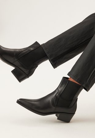 Vagabond Shoemakers - Kelsey Heel Classic Leather Boots - Black - Kläder - - Bubbleroom