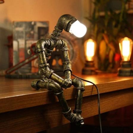Vintage Retro Industriel Jern Vandrør Bordlampe Sengelampe Steampunk Robot E27 Energibesparende lamper LED Bar Loft Decorate- Perfet