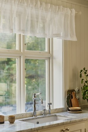 Jotex - Gardinkappe Naturhvit - CAISA - Kjøp Gardinkapper hos Jotex