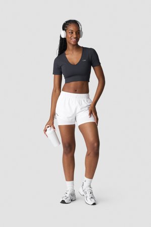 ICANIWILL - Ribbed V-neck Cropped T-shirt Dusty Black- Træningstrøje - Damer - Træningstøj fra ICIW