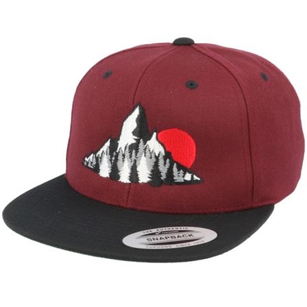 Wild Spirit - Röd snapback Keps - Sun Down Hills Maroon/Black Snapback @ Hatstore
