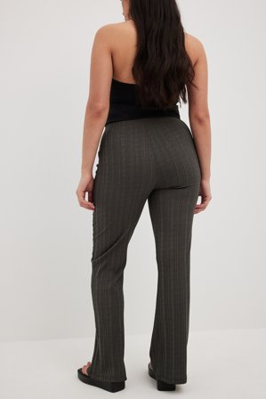 NA-KD Trend - Bukse med høyt liv og uregelmessige ribber - Bukser med høyt liv - Grå - X-Small