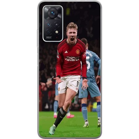 Xiaomi Redmi Note 11 Pro 5G Gennemsigtig cover Fodboldspiller i rød trøje fejrer mål, kraftfuldt sportsbillede perfekt til fodboldfans, drama, ener