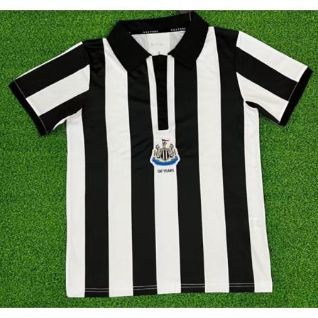 Ny vintage Newcastle svart hvit fotballtrening-t-skjorte Vidic NO.15 L