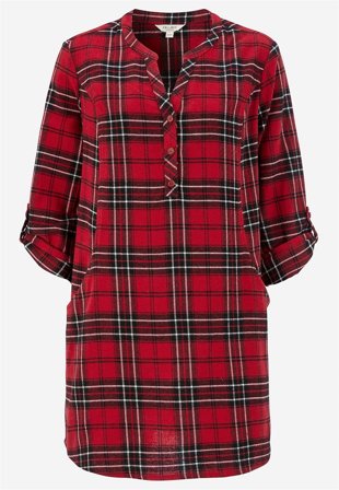 Cellbes of Sweden - Tunika i flonel med lommer i rød / ternet til damer i størrelse 58/60