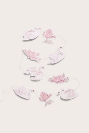 Newbie | Girlang svanar och blommor | Offwhite