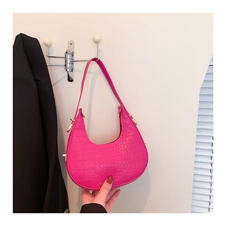 Fräsch personlighet liten väska dam ny sommar enkelhet västerländsk stil axelväska mode casual retro halvmåne handväska Rose Red Free Size