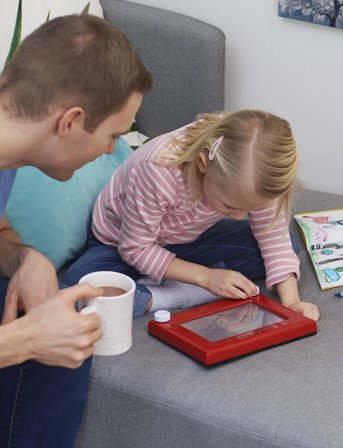 Etch a Stetch Etch A Sketch Classic 2.0 - Red - ONE SIZE