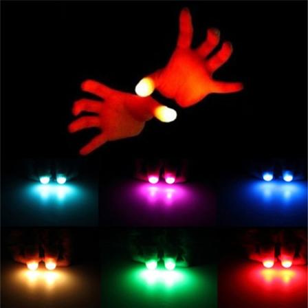 2 kpl Magic Super Bright Light Up Peukalot Sormet temppu ilmestyy