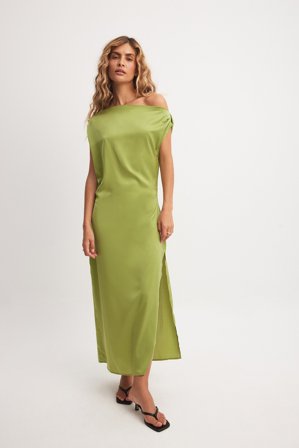 NA-KD Satin One Shoulder Midi Dress - Festkjoler - Grøn - EU 42