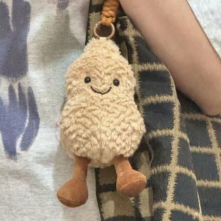 Jellycat Amuseables - Maapähkinäpehmolelu, 11 cm, hauska lahjariipus