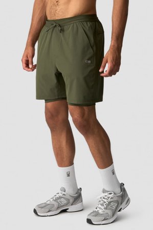 ICANIWILL - Workout 2-in-1 Shorts Dark Khaki Green- Shorts - Heren - sportkleding van ICIW