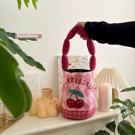 Bucket Bag Cylinder Poser 2 2