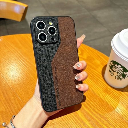 Etui til iPhone 14 mørkebrunt tofarget skinn med kryssmønster