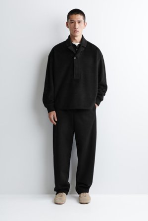 COS Wool-Blend Barrel-Leg Trousers in Black - Men