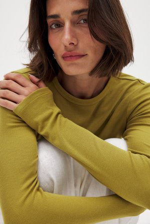 NA-KD Round Neck Rib Long Sleeve Top - Basic toppe - Grøn - XS