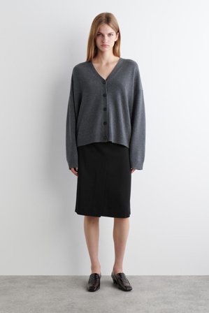 COS Cashmere V-Neck Cardigan in Grey - Women