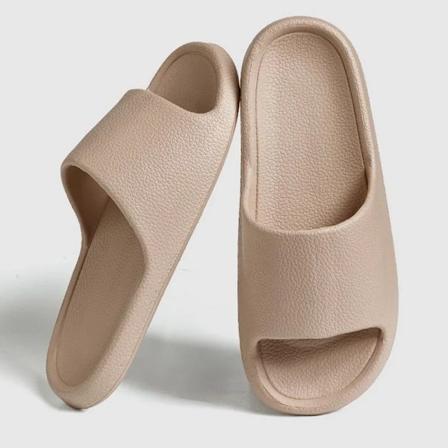 Kvinnor Sommaren Mjuka Skor Moln Tofflor Inomhus Muta Badrum Anti-Slip Slides Män Eva Beach Flip Flops Fritid Sand Toffärer C-Khaki 36-37 (fit 35-36)
