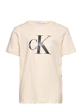 Monogram Logo T-Shirt T-shirts Short-sleeved Kermanvärinen Calvin Klein