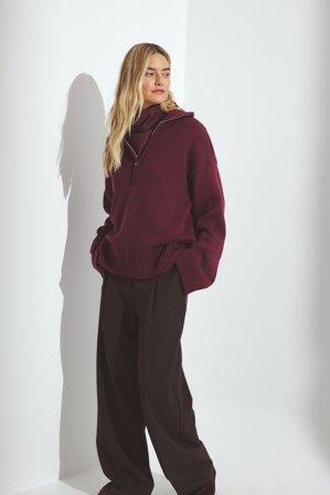 NA-KD Stickad tröja med hög krage och dragkedja - Oversize Tröjor - Burgundy - M