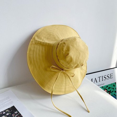 Stor solhatt for kvinner med UV-beskyttelse, sammenleggbar gul