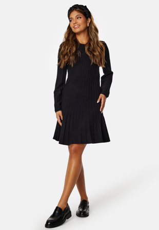 VILA Sachin New L/S Skater Knit Dress Black Detail:Melange Klær