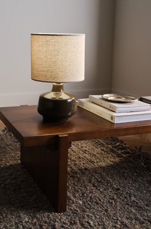 Jotex - LAILA bordlampe Brun/naturhvit - Kjøp Bordlamper hos Jotex