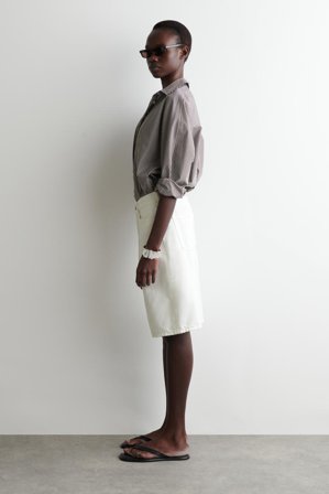 COS Women's Shorts Lunghi In Denim in Bianco