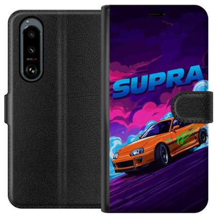 Kompatibel Tegnebogsetui til Sony Xperia 5 III Toyota Supra i drift med neonfarvet røg, fartfornemmelse og natlig street racing-miljø