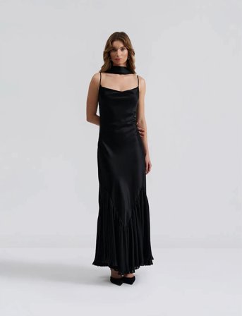 Malina Poppy Pleat Detailed Slip Maxi Dress - Black - M