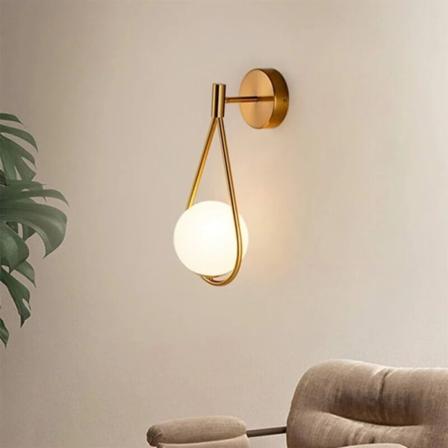 LED Gull Vegglampe Justerbar Vinkel Installasjon Moderne Innendørs Industriell Retro Vegglampe, Elegant Glass Rund Ball Lampshade Lampe [Energiklasse 
