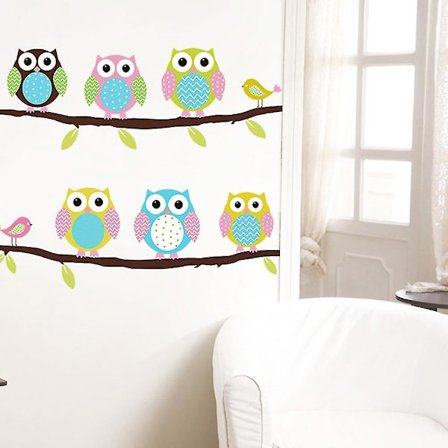 Uggla som står på träd väggdekal klistermärke