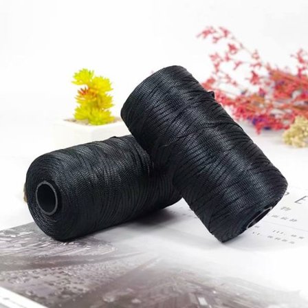 Sidentråd flätat virkgarn 8 8