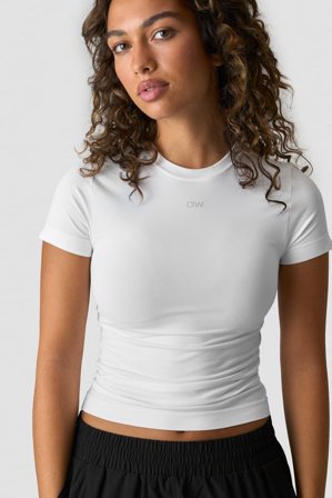 ICANIWILL - Essence Seamless Tee White Snow - Dam - Träningskläder från ICIW