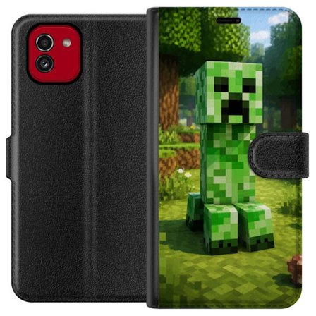 Kompatibelt Plånboksfodral till Samsung Galaxy A03 Block-baserad Creeper-figur i en grön pixell värld, ikonisk spelillustration för barnrum, gamer