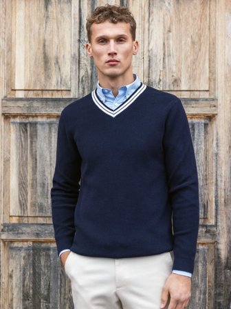 John Henric Men's Marineblå Bomulds V-hals Size M