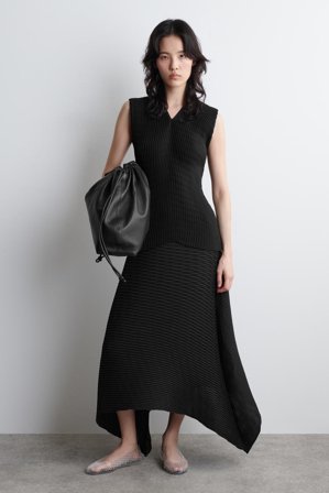 COS Damen Voluminöser Midirock Mit Falten - Schwarz