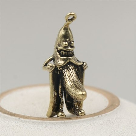 Retro mässing Banana Man Creative Keychain Pendant Desktop Orname