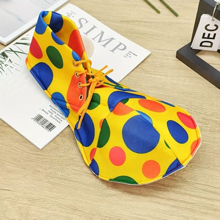 Et par sjove karnevals klovnesko, egnet til voksne og unisex klovne