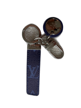 Vuitton blå nyckelring