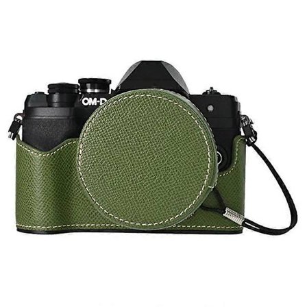 Yhteensopiva Olympus OM-D E-M10 Mark IV -kameran kotelon kanssa, puolikääretty nahkapohjakansi linssinsuojuksella