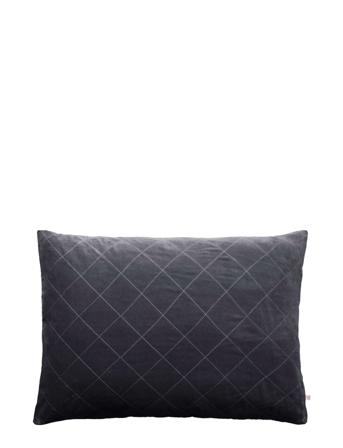 Velvet Quilt Emb, Cushion 50X70 Cm Home Textiles Cushions & Blankets Cushions Musta Rosemunde