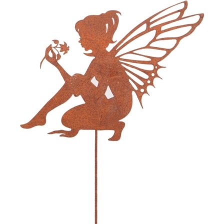 Rusten Metal Fee-Statue, Havefigur, Dekorativ Figur, Siddende Elf på Pind, 29x24cm (Lille) Blomsterdekoration