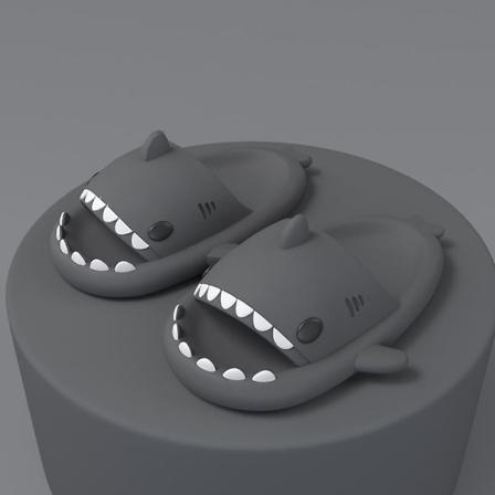 Summer Shark Tofflor, Lättvikt Anti-halk Snabbtork Dusch Hej Sandaler Strand Söta Shark Tofflor för kvinnor och män-svart V 42-43