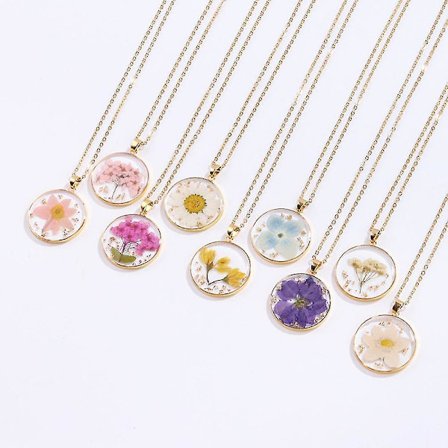 Halsband med födelsemånadsblomma för kvinnor - Halsband med månadsblomma - Handgjort halsband med pressade blommor - Unik present till högtider - Alla