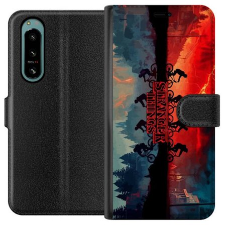 Kompatibelt Lommeboketui til Sony Xperia 5 IV Madison Beer kollasj i Y2K-estetikk med stjerner, pastellfarger og pop-inspirert design