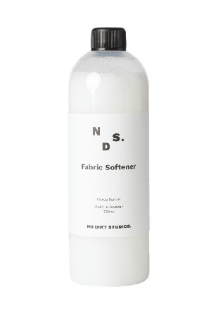 NO DIRT STUDIOS. Sköljmedel Citrus % Sandel 750 ml Mjukmedel ONESIZE