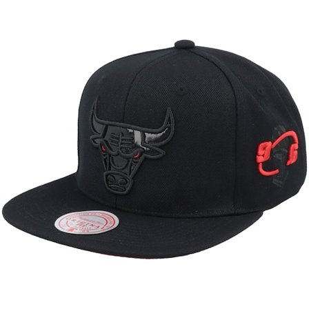 Mitchell & Ness - NBA - Black - snapback - Cap - Hatstore Exclusive x Chicago Bulls 96 Champions Black Snapback - Hatstore