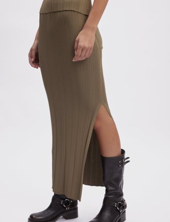 Gestuz Salvagz Long Skirt - Khaki green - L